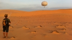 Le pilote et la sphère 135 m3 au désert de Lompoul "Sénégal"